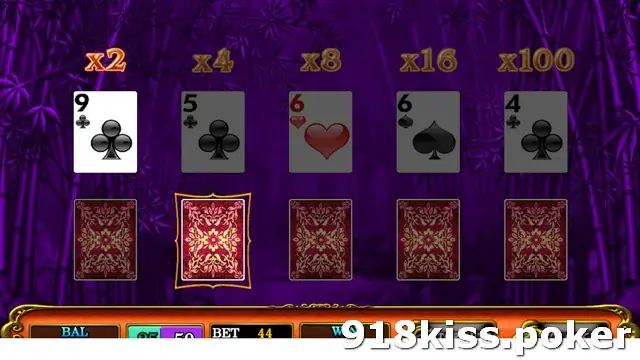 Fortune Panda double-up screen on 918Kiss with five face-up cards under x2, x4, x8, x16 and x100 and a row of five face-down cards below, one of them highlighted