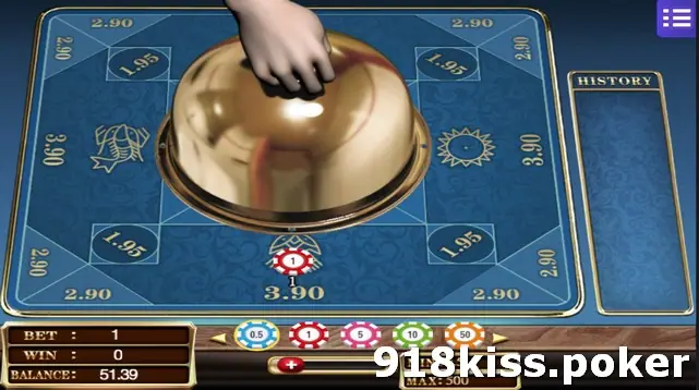 Belangkai board with the dome being lifted by a hand and a single 1-value chip placed under the bottom symbol